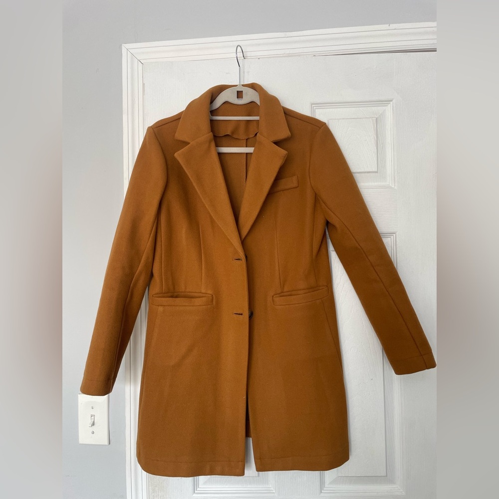 Classic Women's Tan Trench Coat